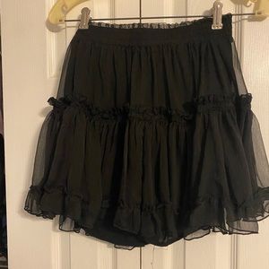 black flowy skirt